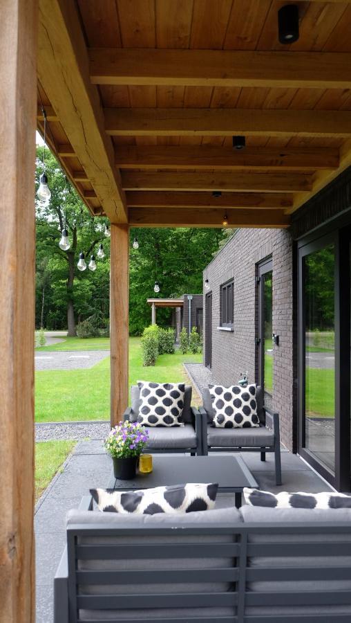 The Black Oak - Luxe Bungalow Met Prive Sauna Voorthuizen Buitenkant foto